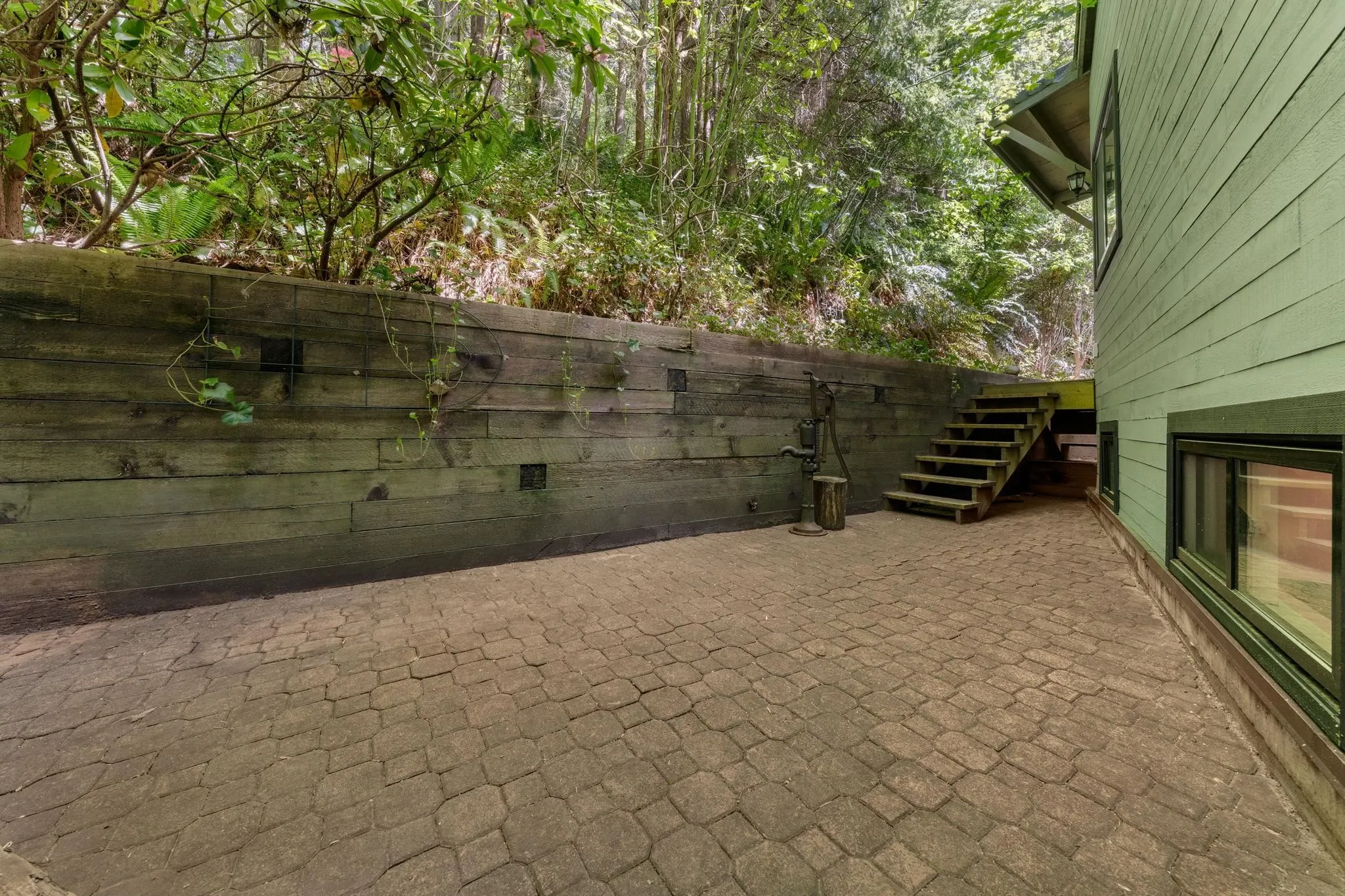 2086 Rivergrove Place