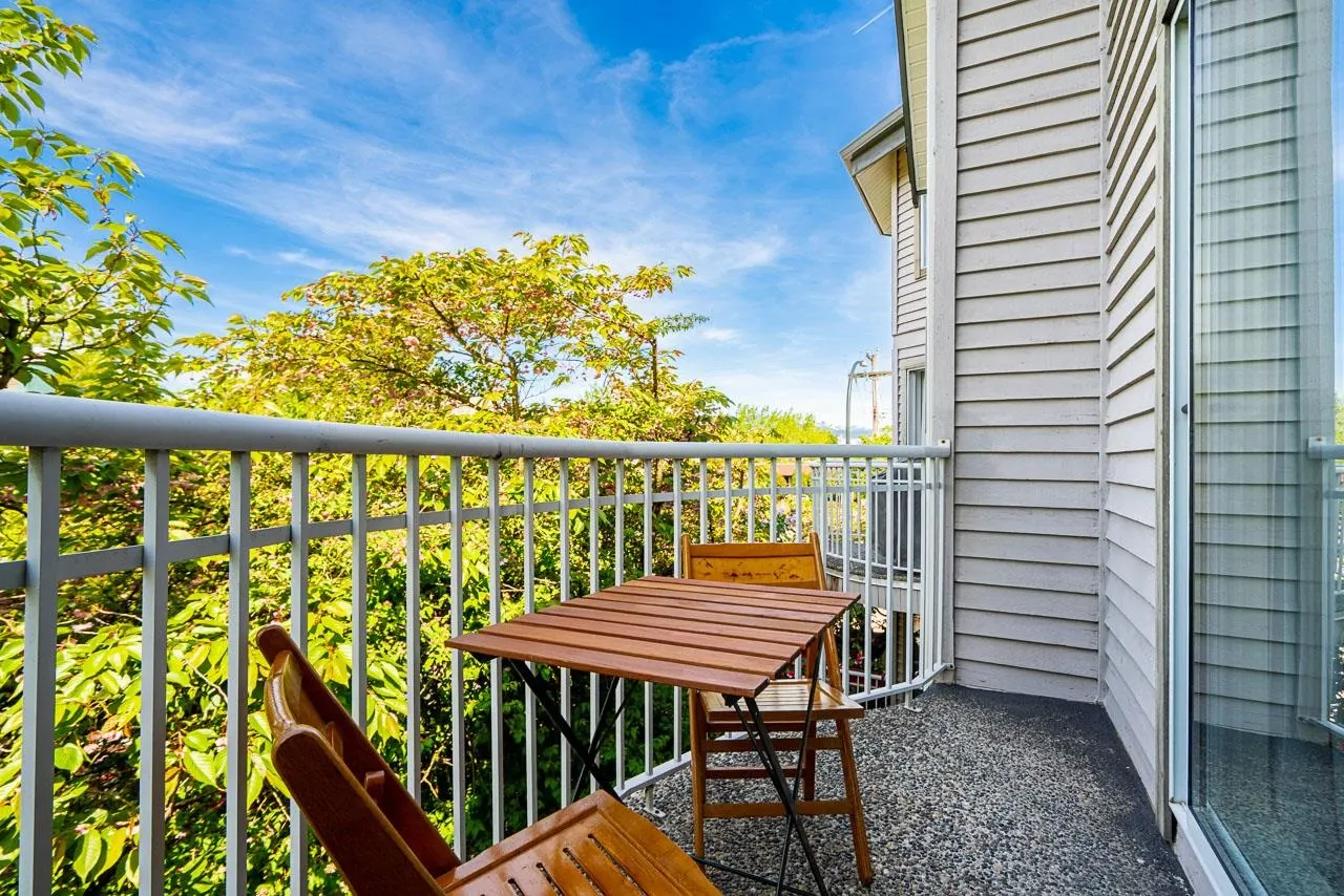592 W 16th Avenue