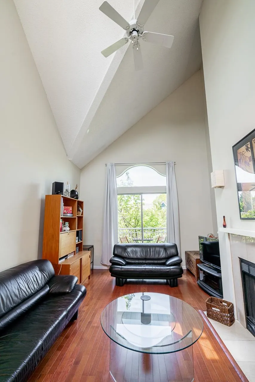 592 W 16th Avenue