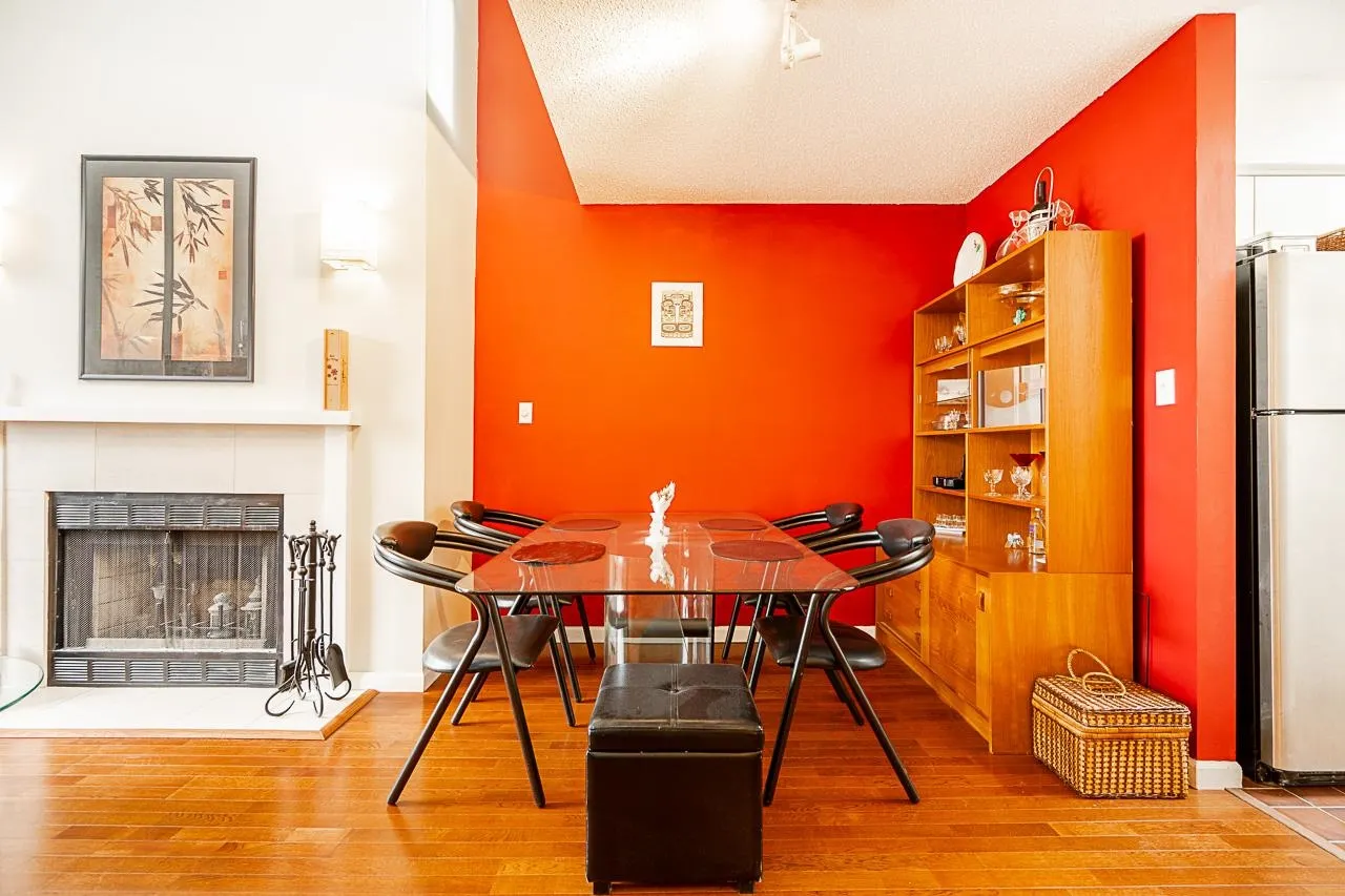 592 W 16th Avenue