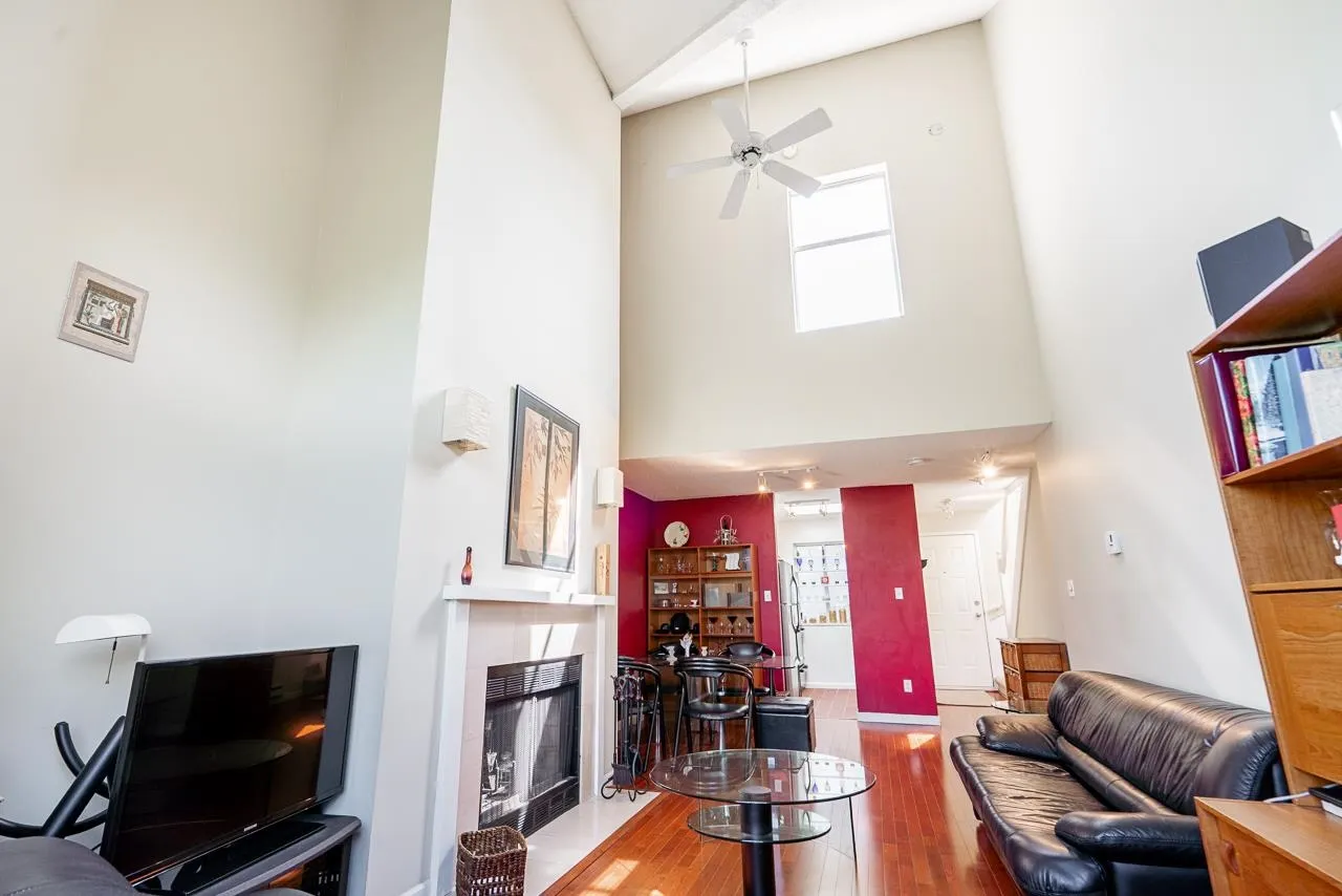 592 W 16th Avenue
