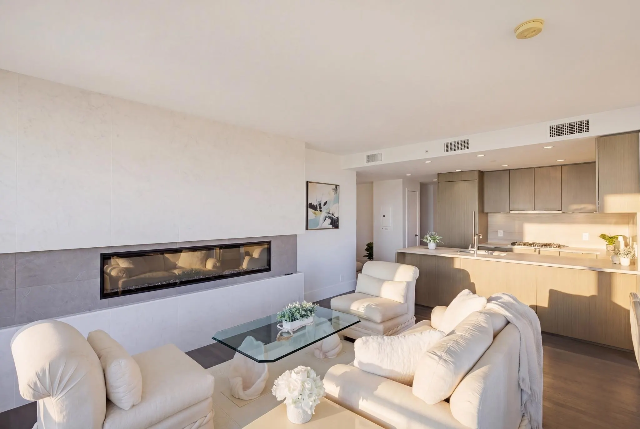112 E 13th Street #906