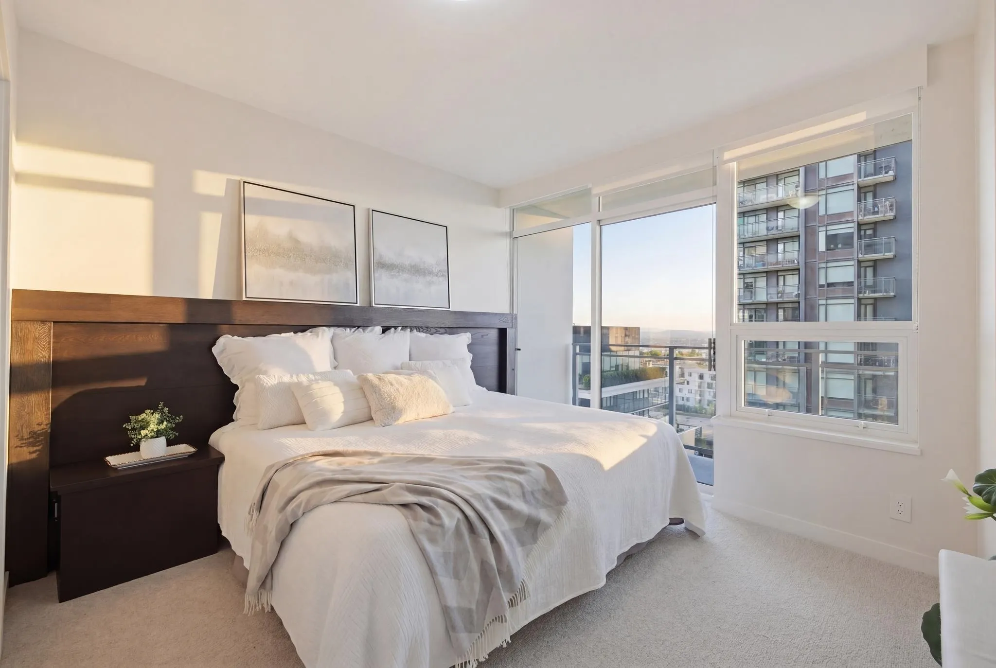 112 E 13th Street #906