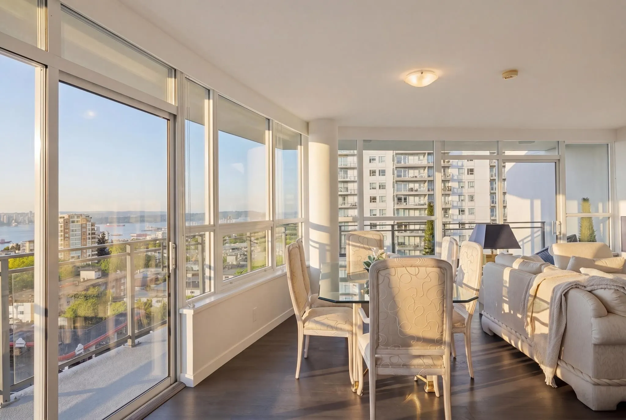 112 E 13th Street #906