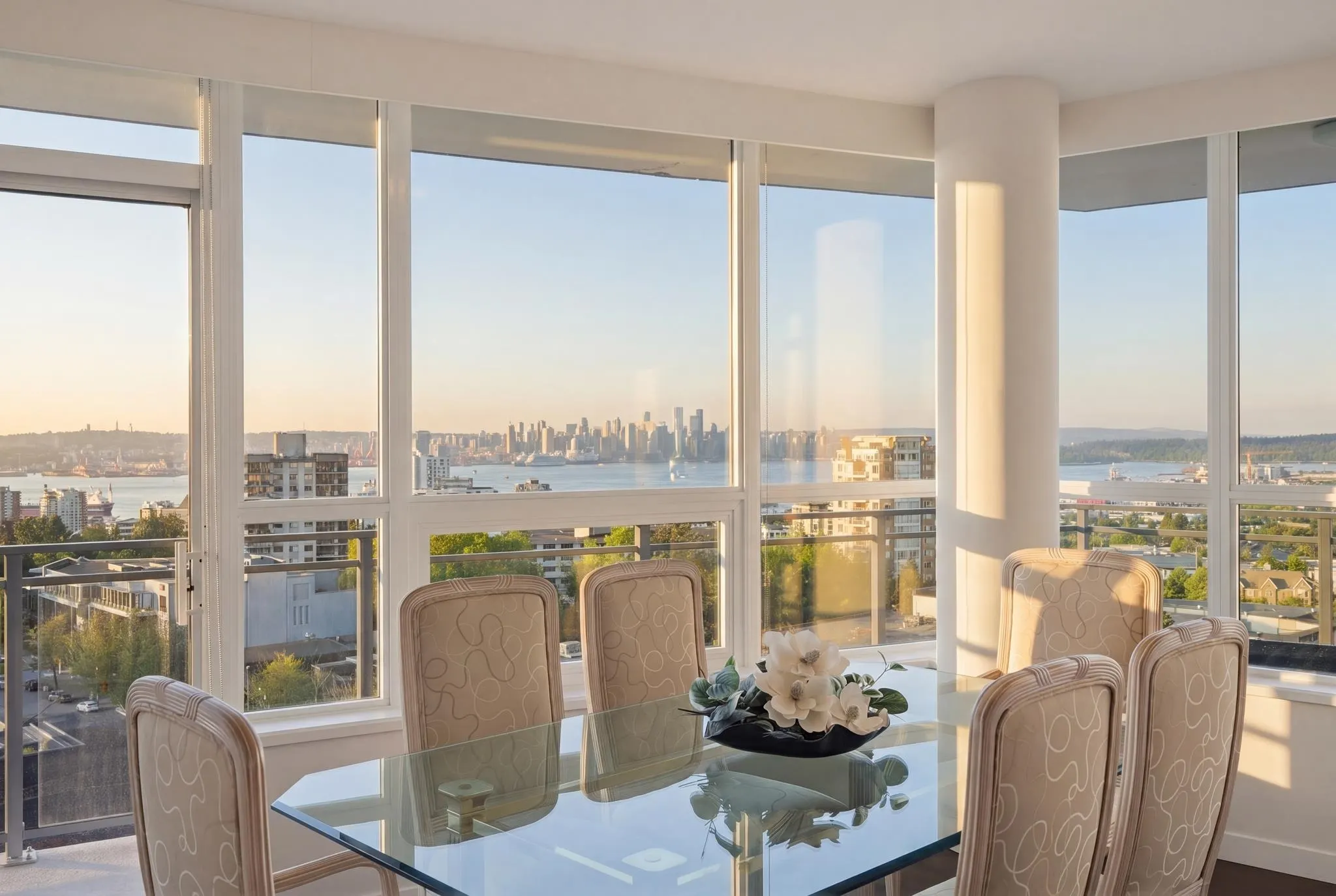 112 E 13th Street #906