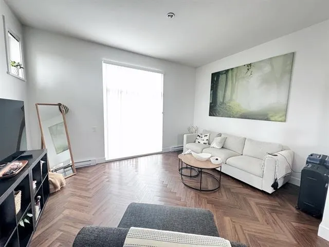 15828 27 Avenue #8