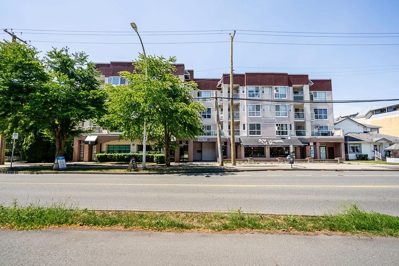 5499 203 Street #206