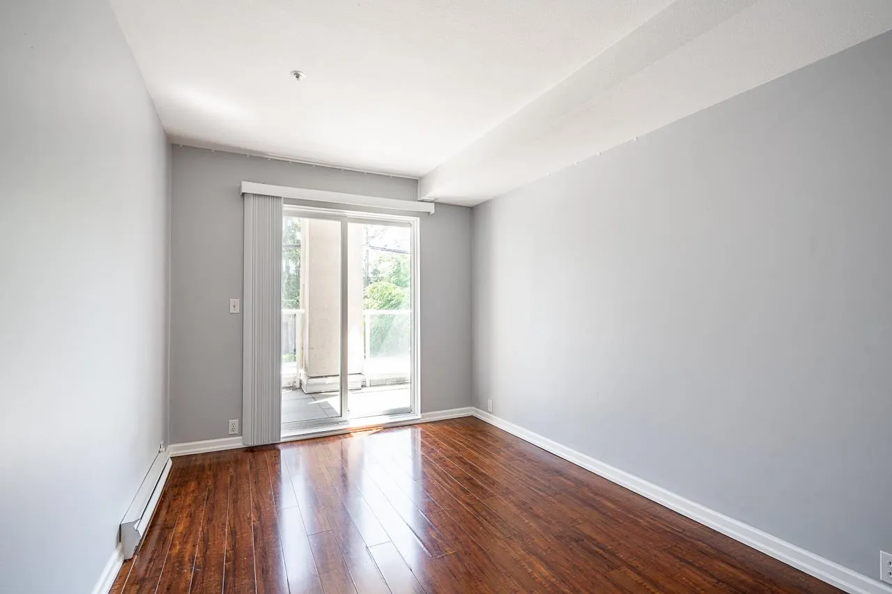 5499 203 Street #206