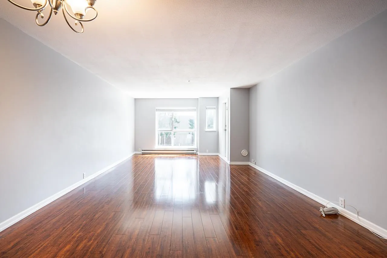 5499 203 Street #206