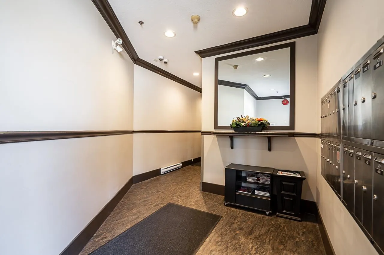 5499 203 Street #206