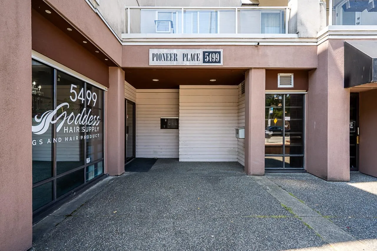5499 203 Street #206