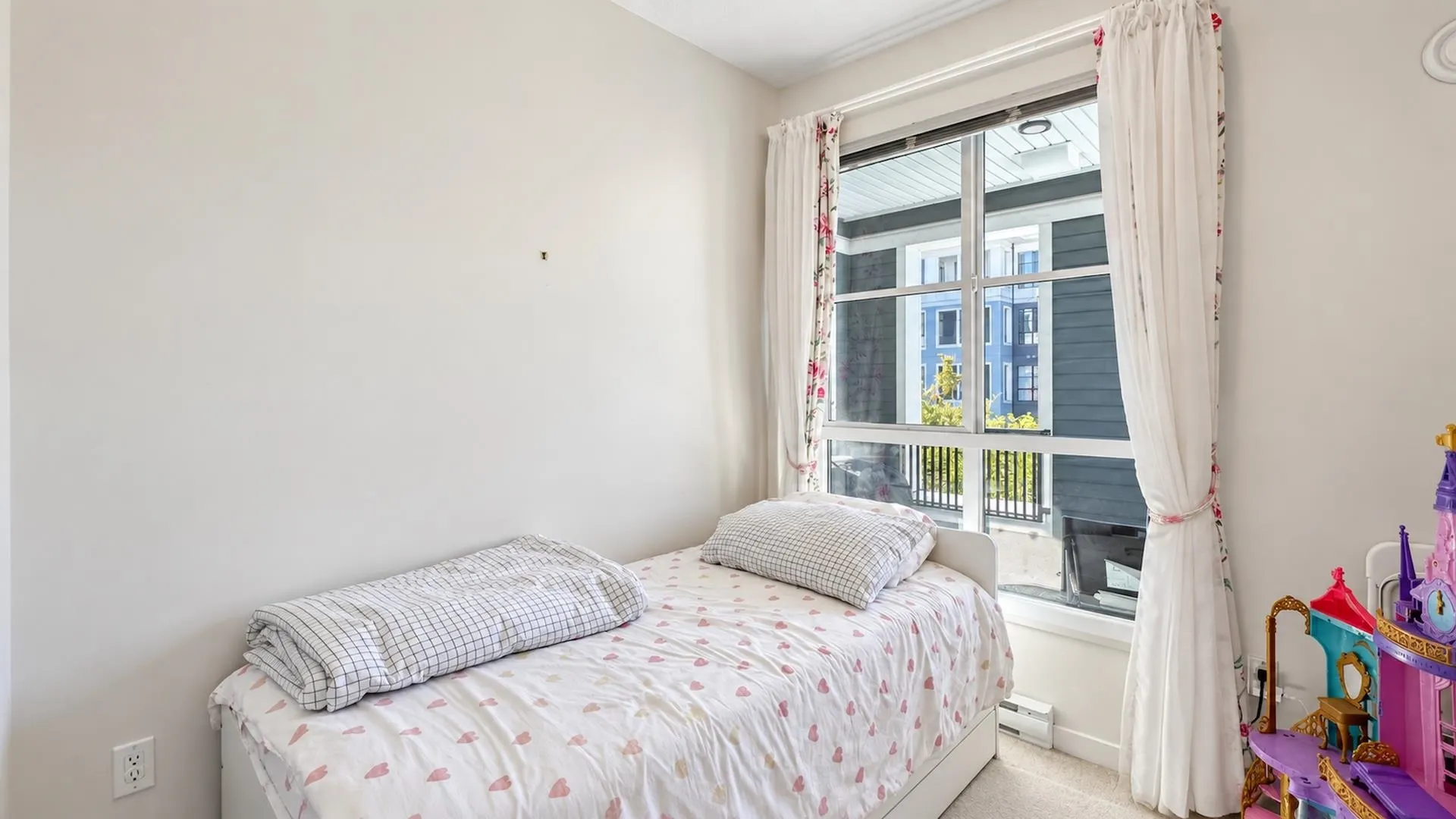 15137 33 Avenue #213