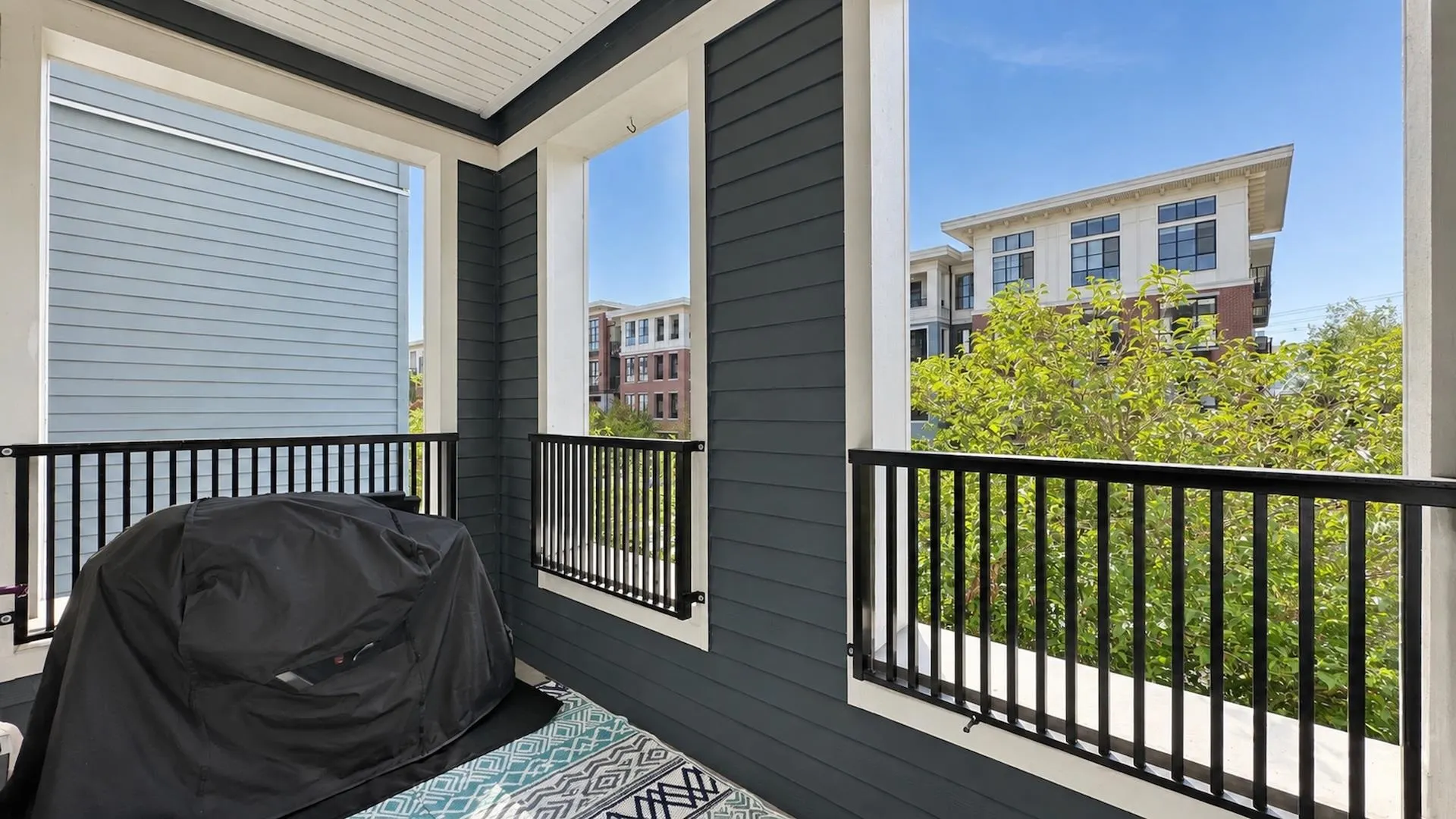 15137 33 Avenue #213
