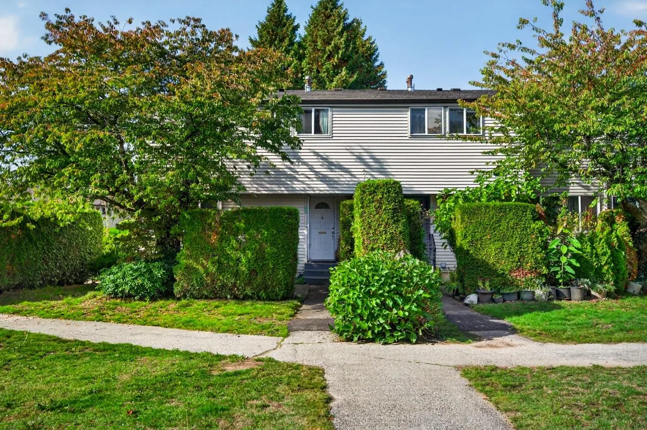 3425 E 49th Avenue #52