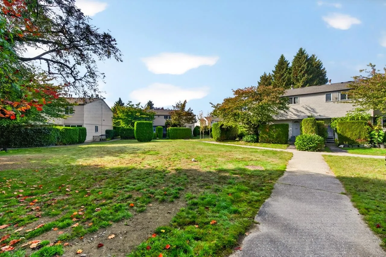 3425 E 49th Avenue #52
