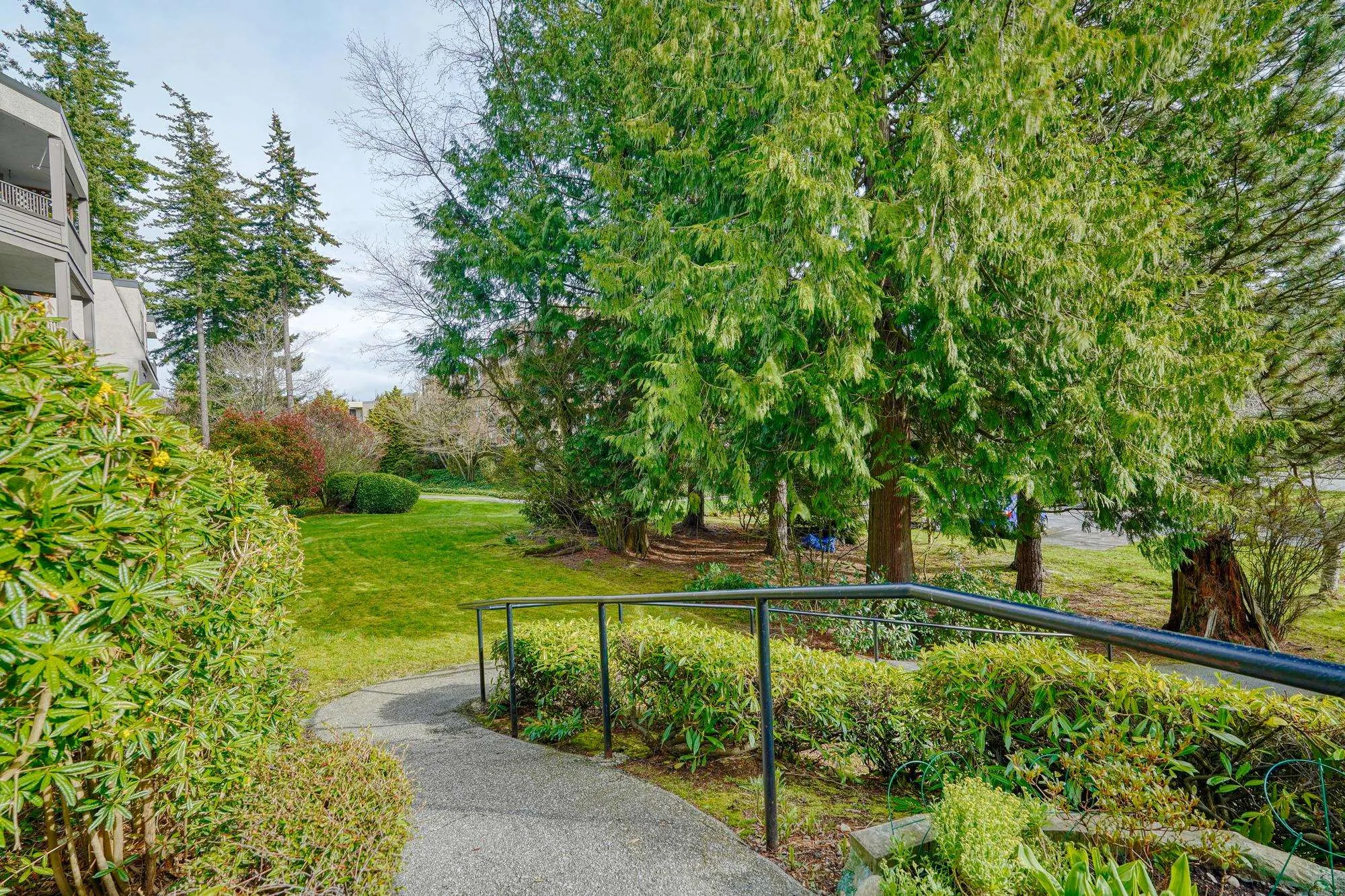 1740 Southmere Crescent #203
