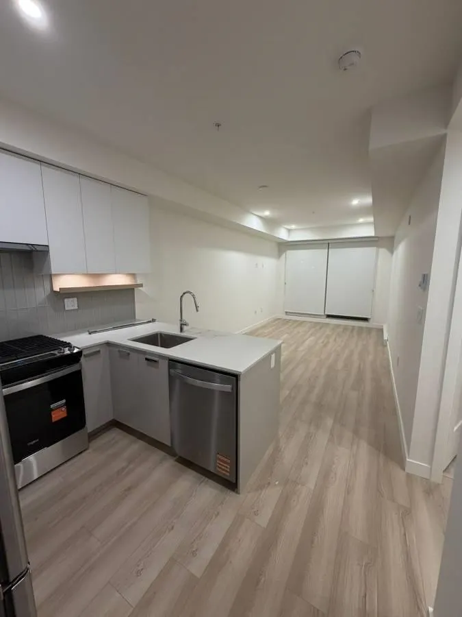13760 76 A Avenue #321