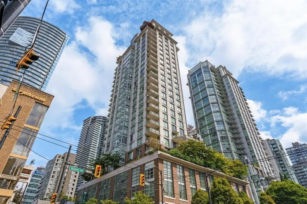 565 Smithe Street #701