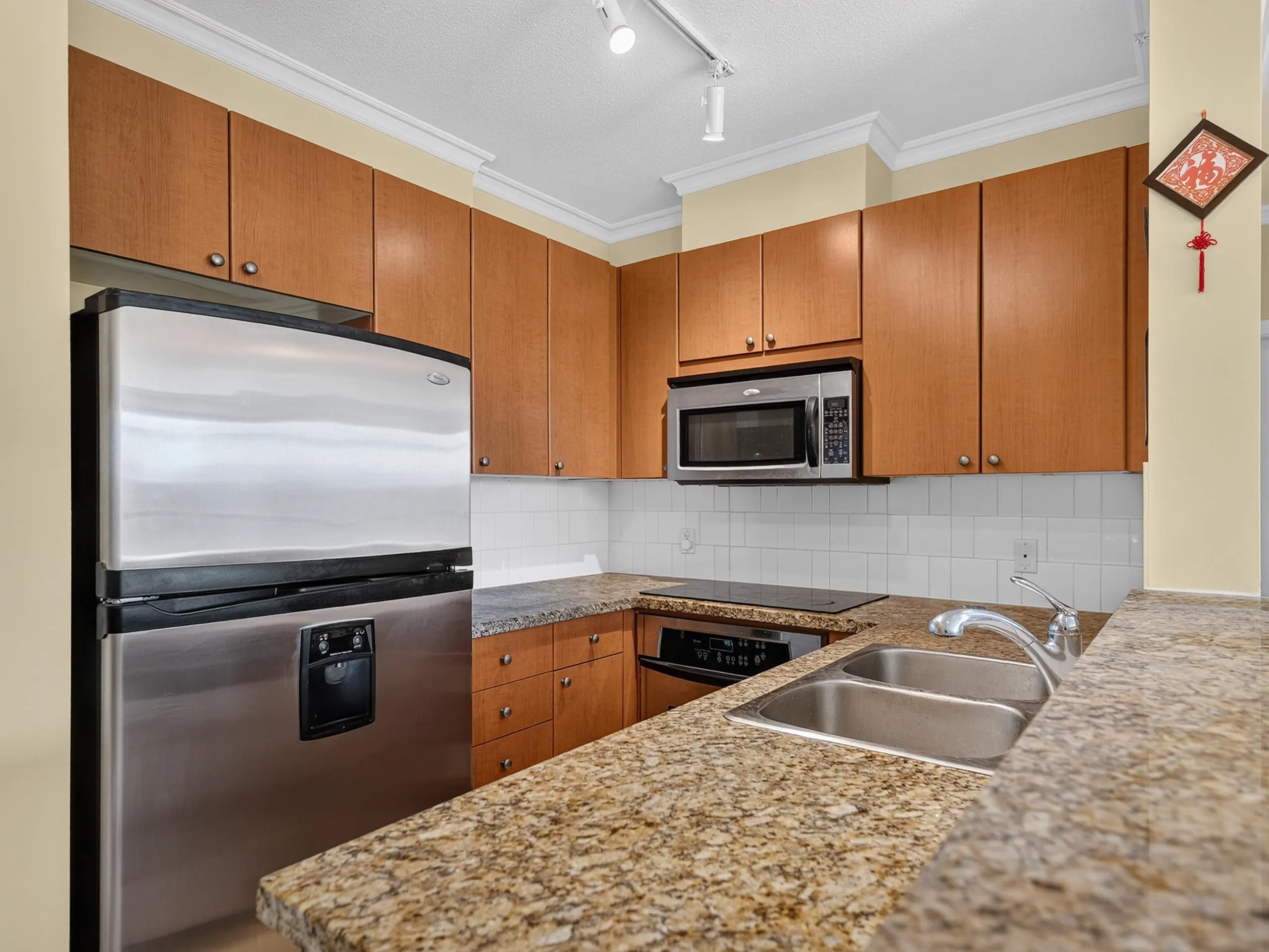 11 E Royal Avenue #1101