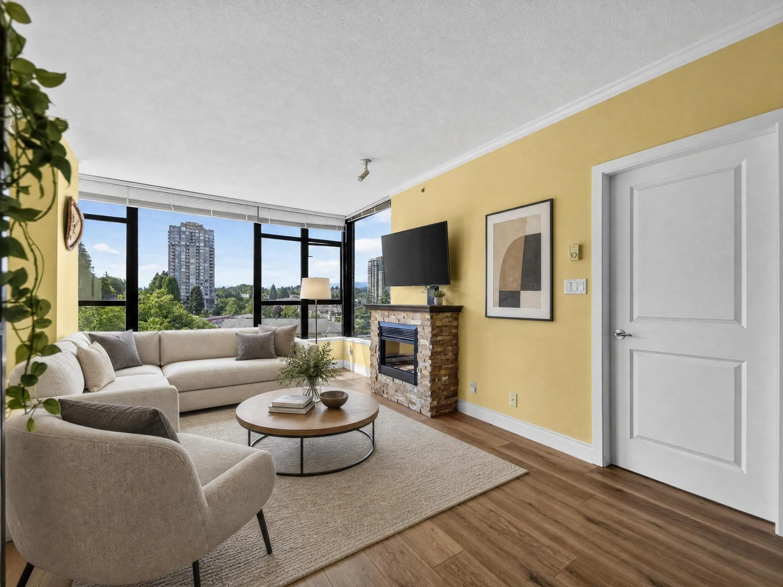 11 E Royal Avenue #1101
