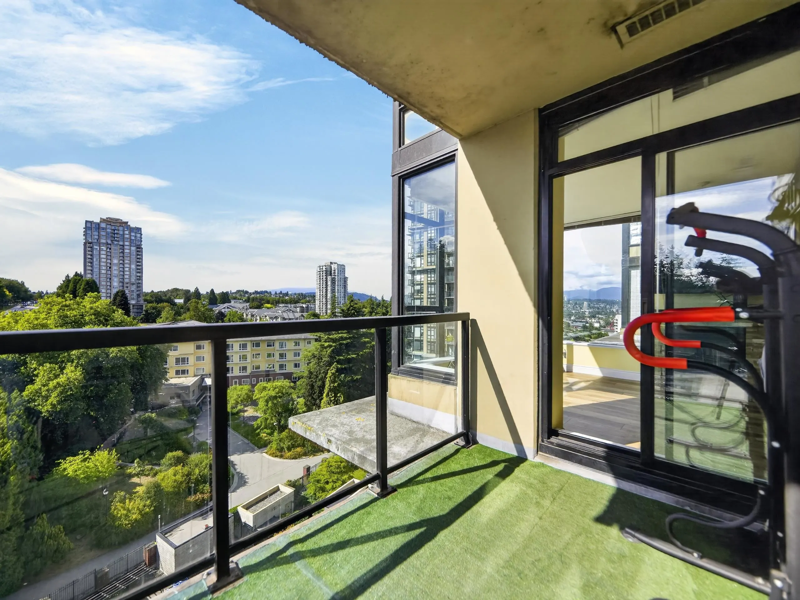 11 E Royal Avenue #1101