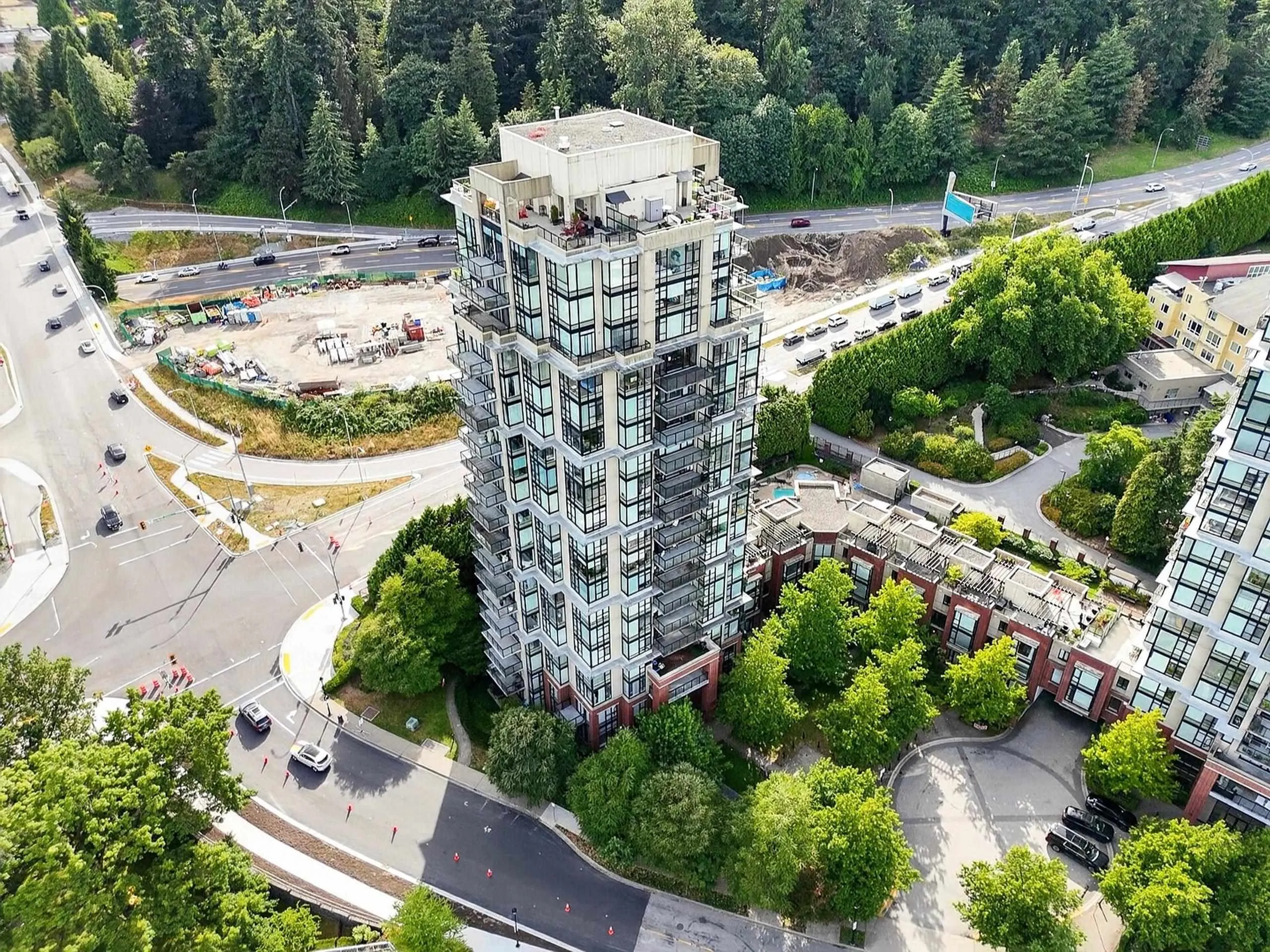 11 E Royal Avenue #1101