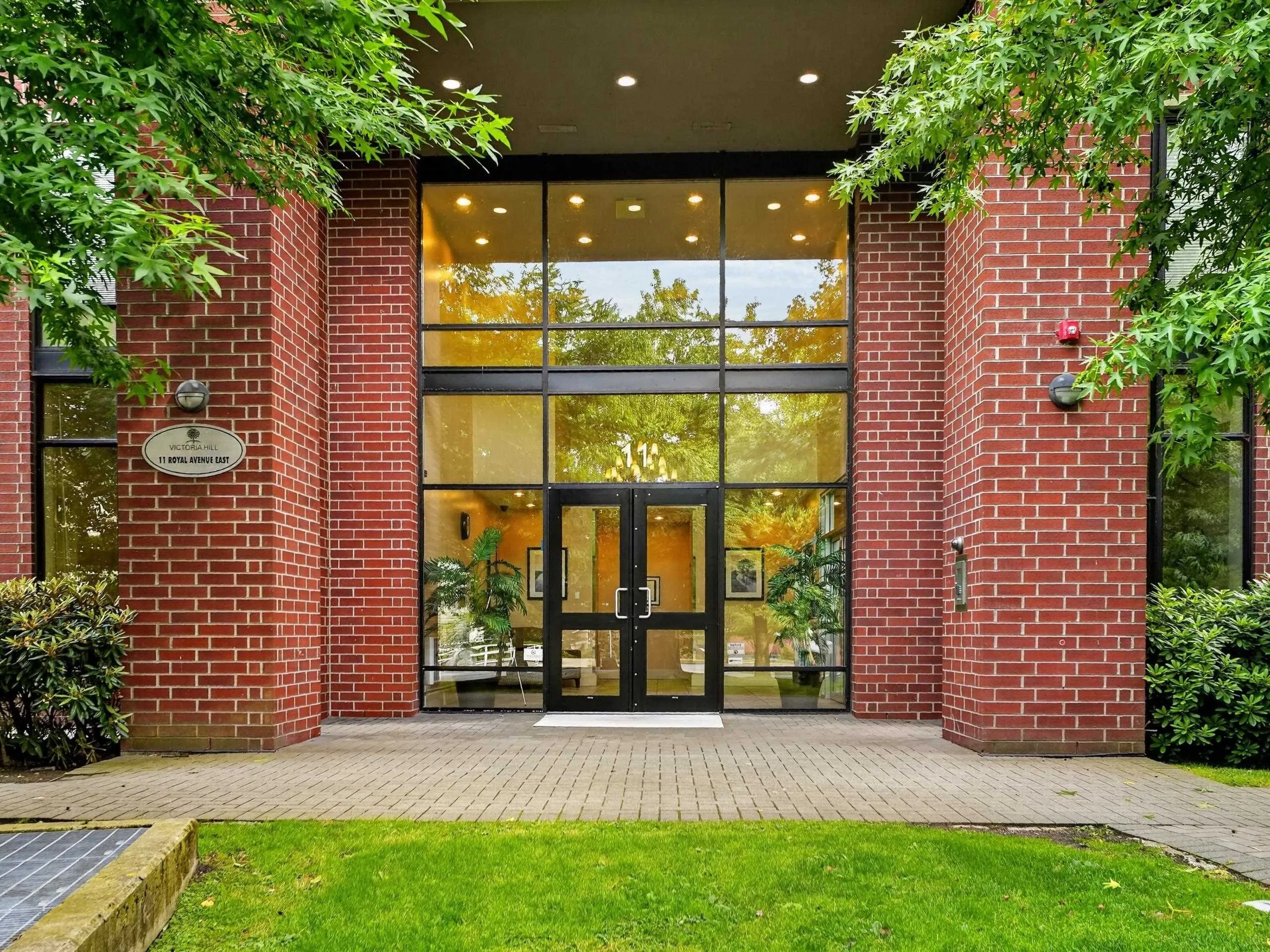11 E Royal Avenue #1101