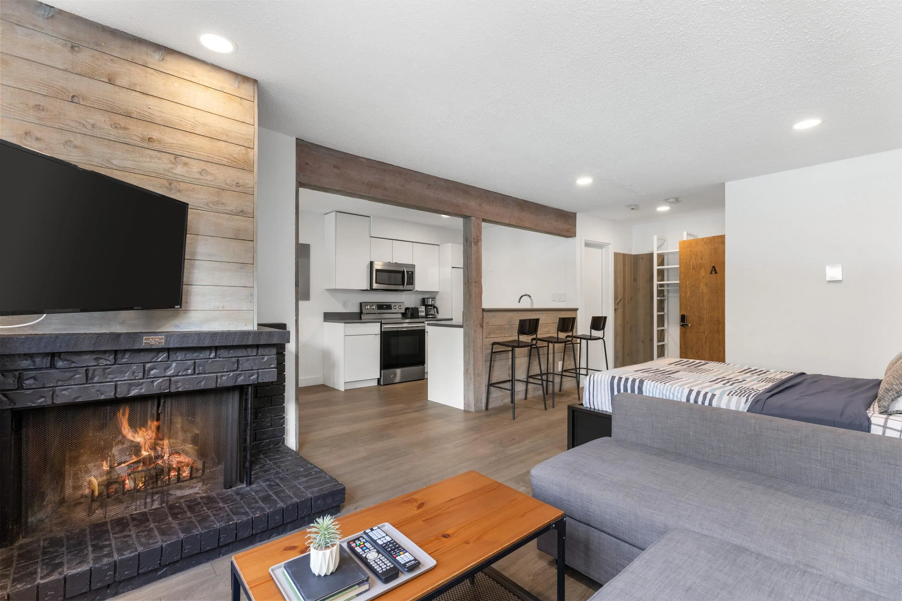 2129 Lake Placid Road #104