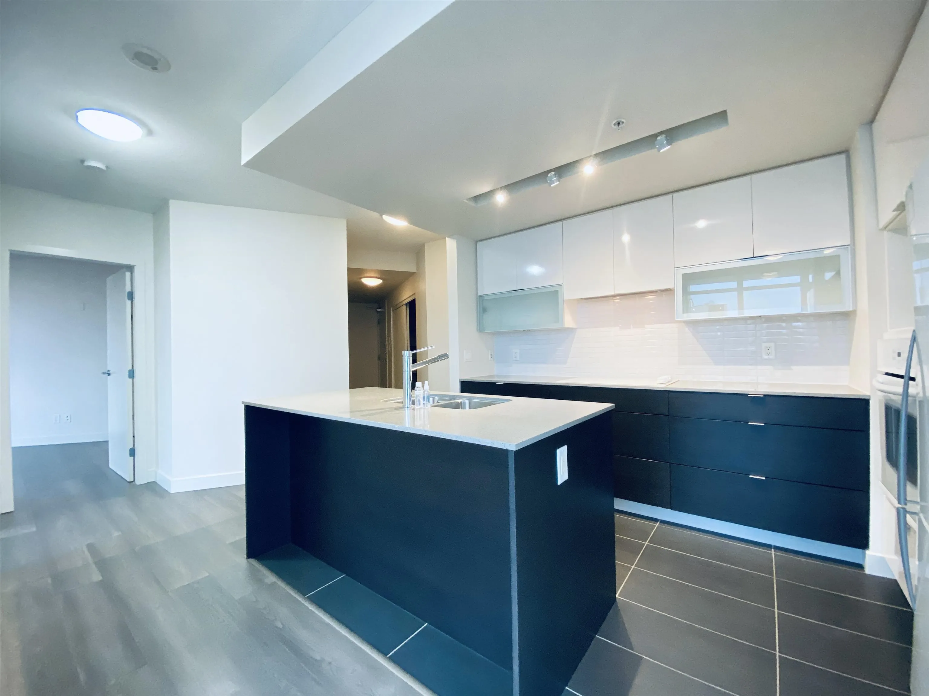 175 2nd Street #1006