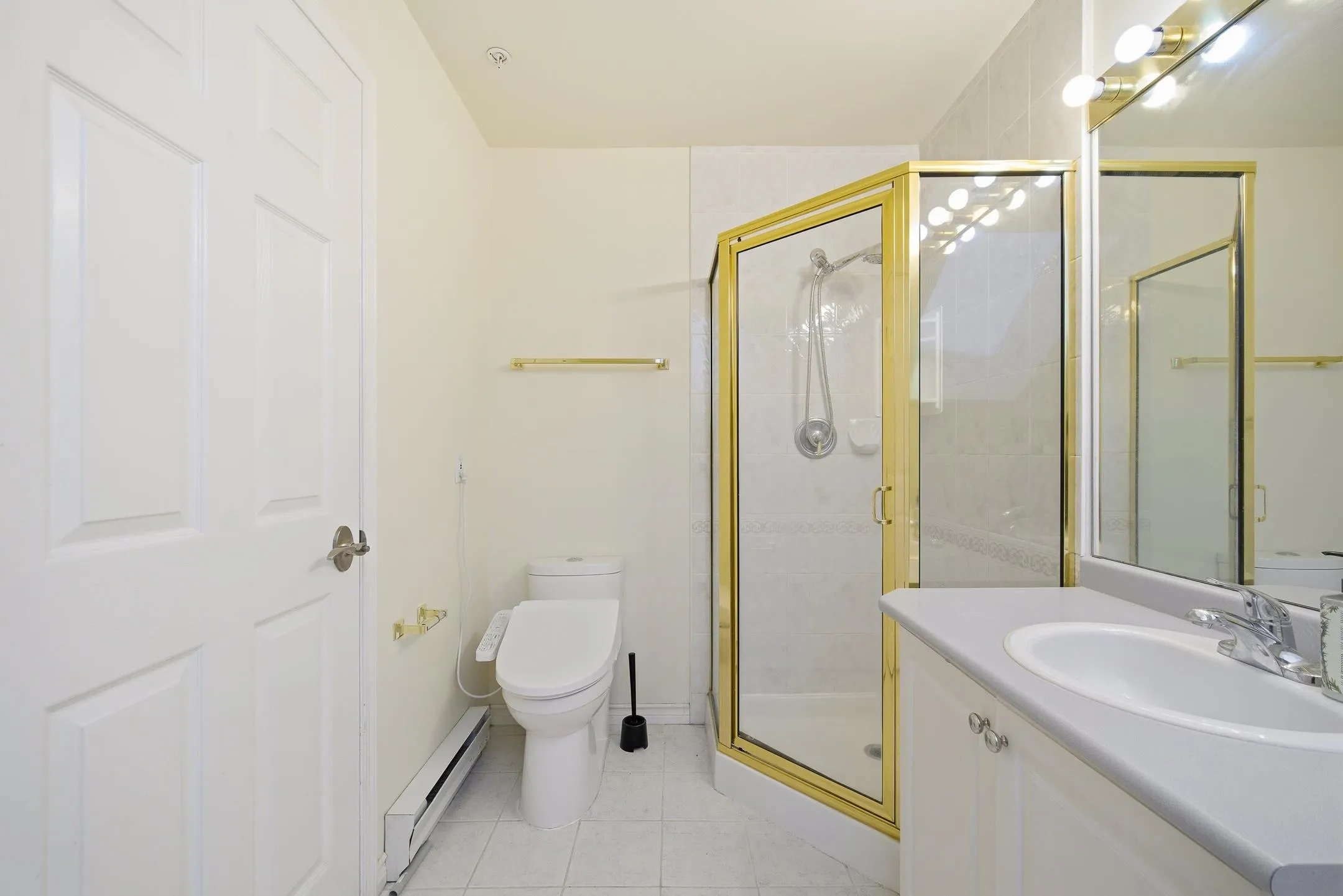 8711 Jones Road #18