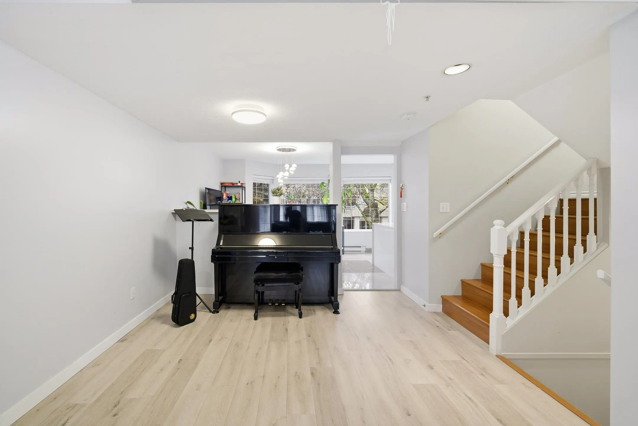 8711 Jones Road #18