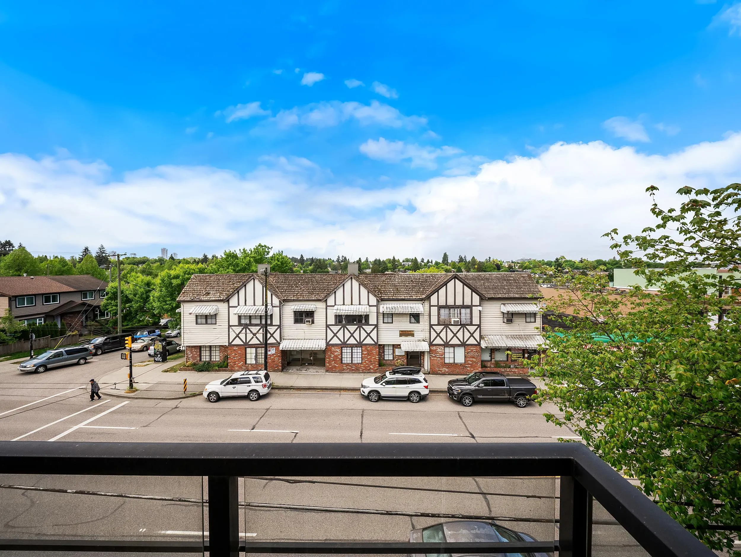 4372 Fraser Street #301