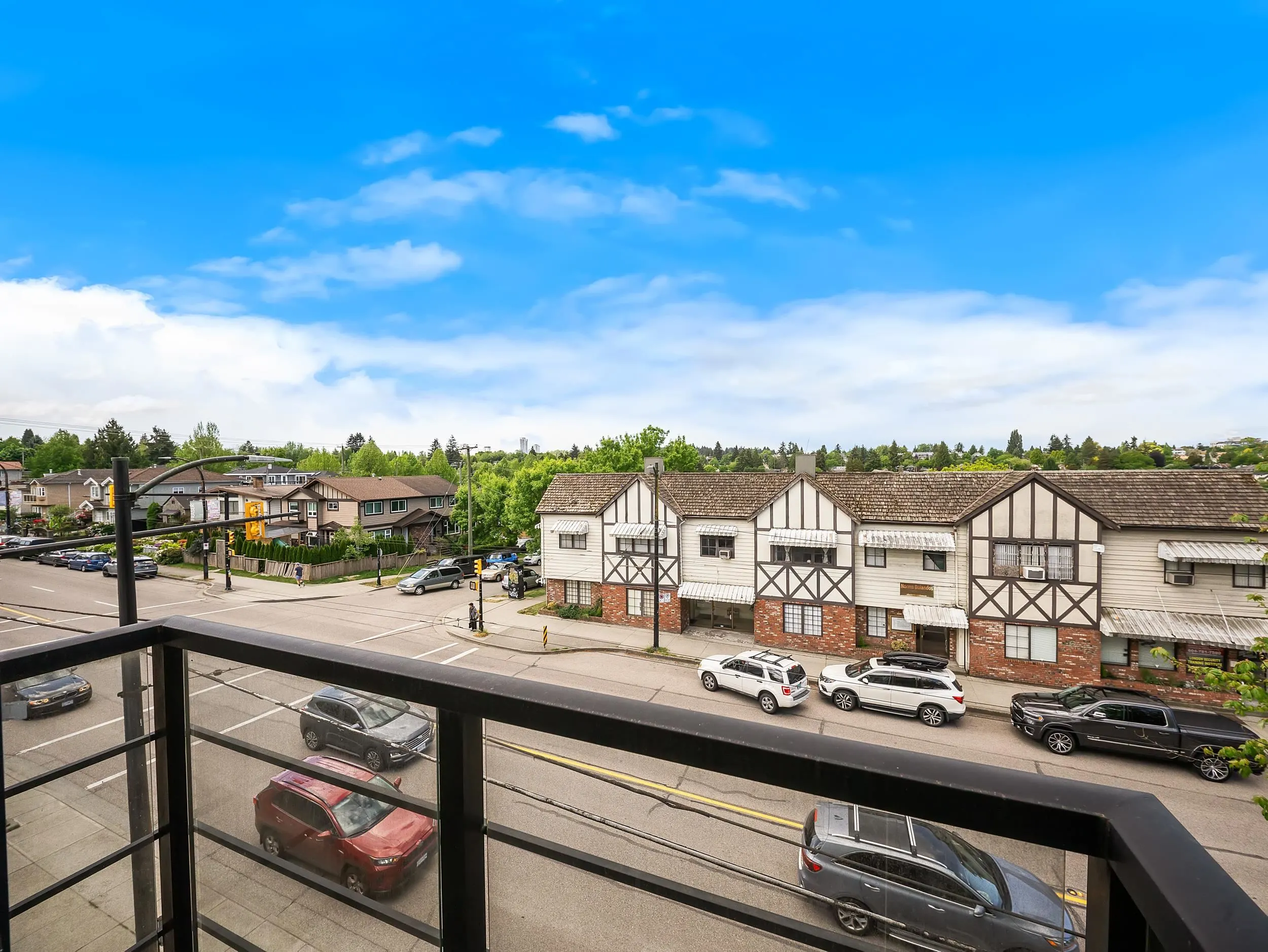 4372 Fraser Street #301