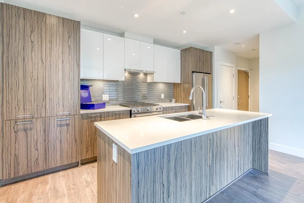 258 Nelson's Court #107
