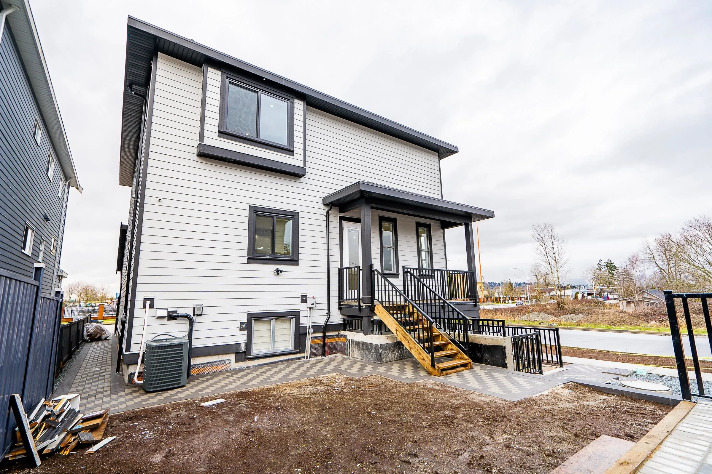 10648 124 Street