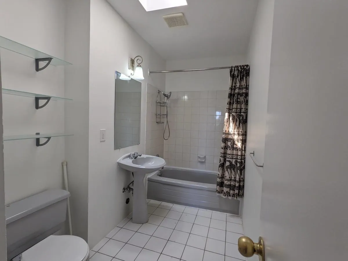 1631 Dunbar Street #Upper 1