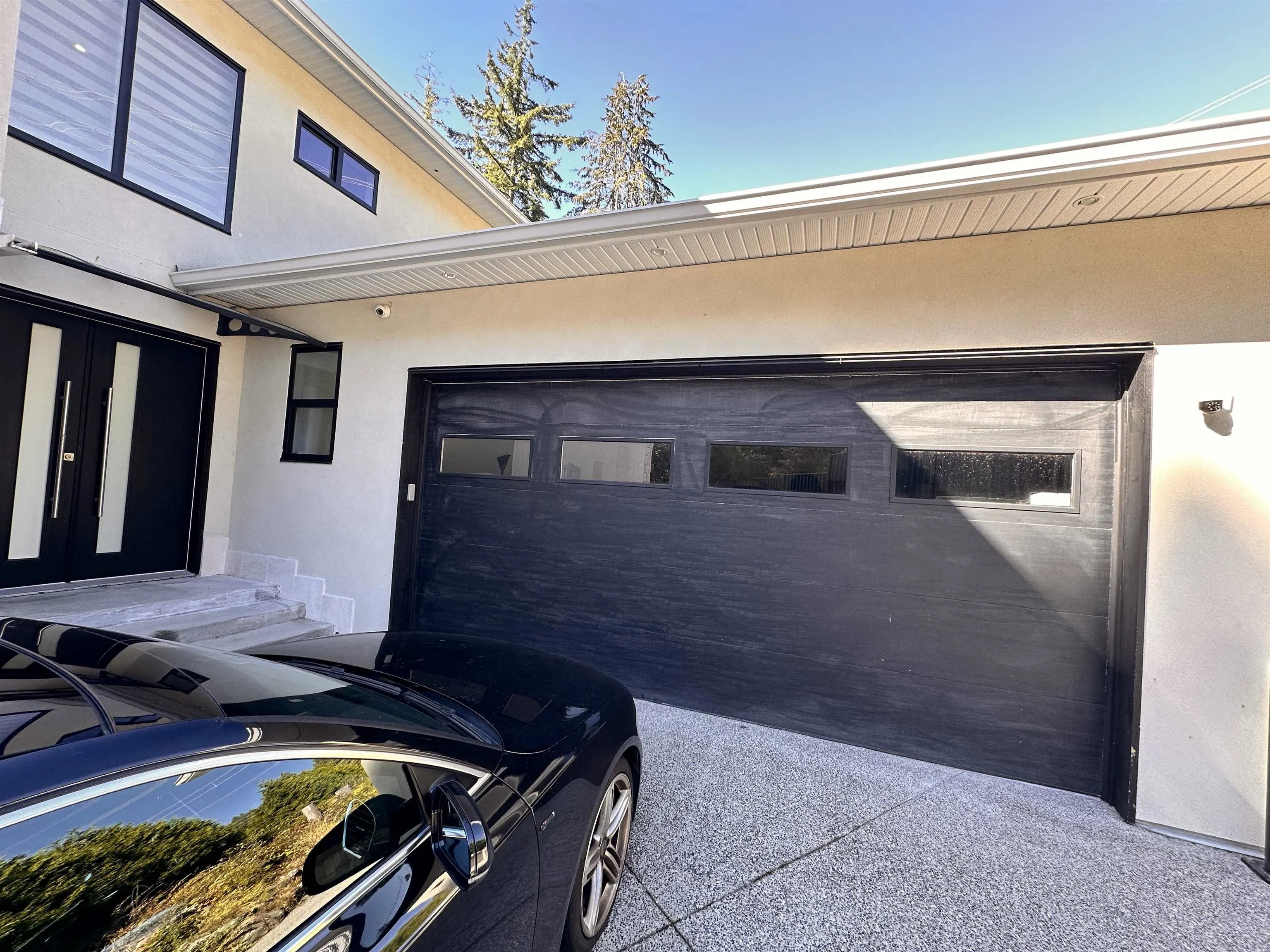2425 Leggett Drive