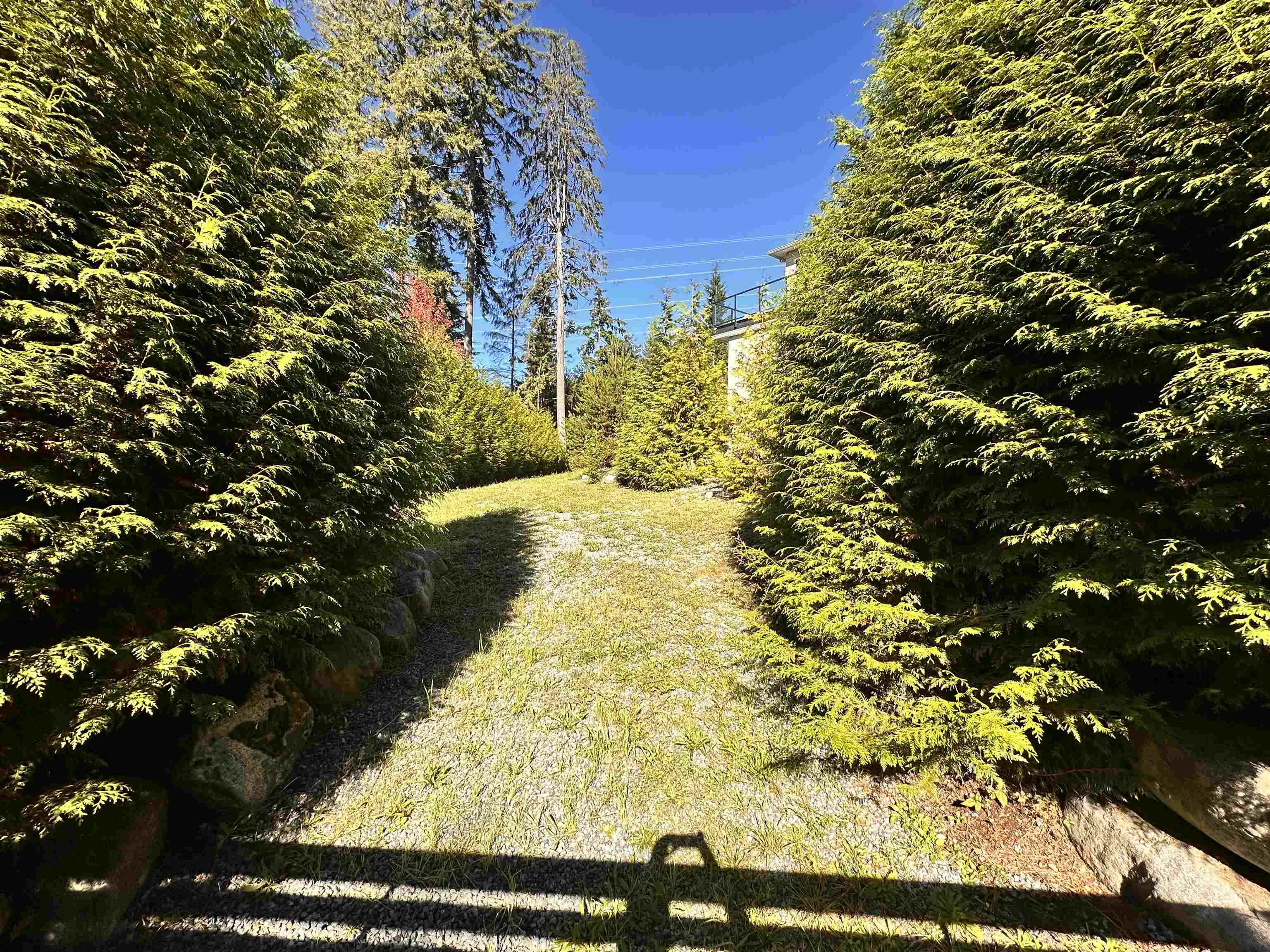 2425 Leggett Drive