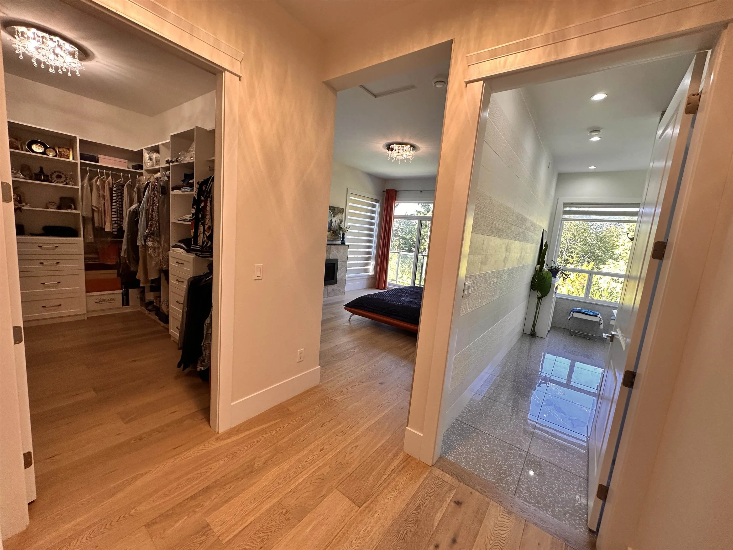 2425 Leggett Drive