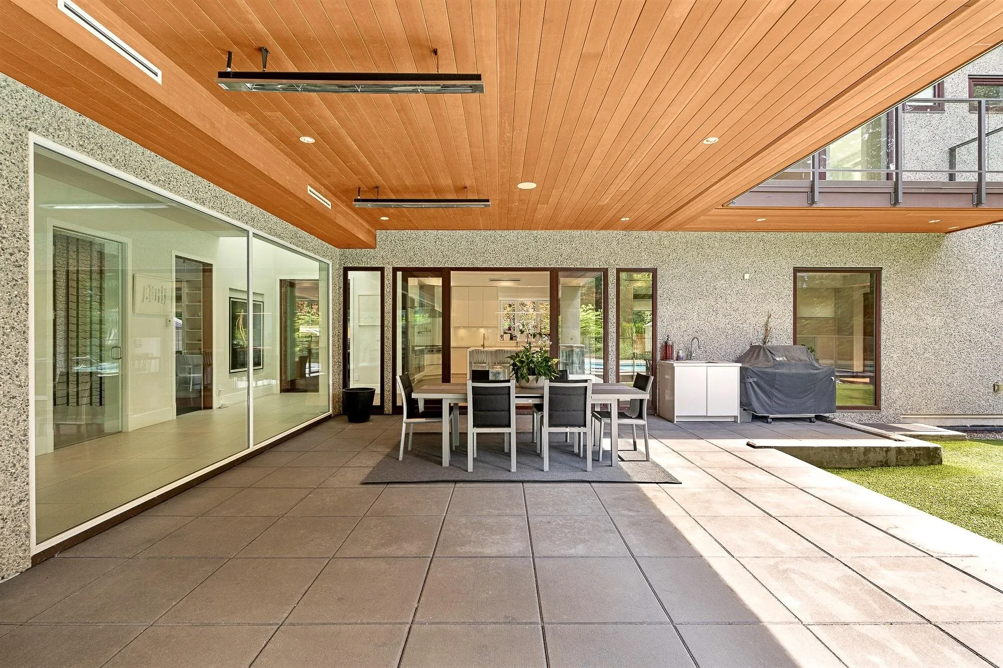 388 Hidhurst Place
