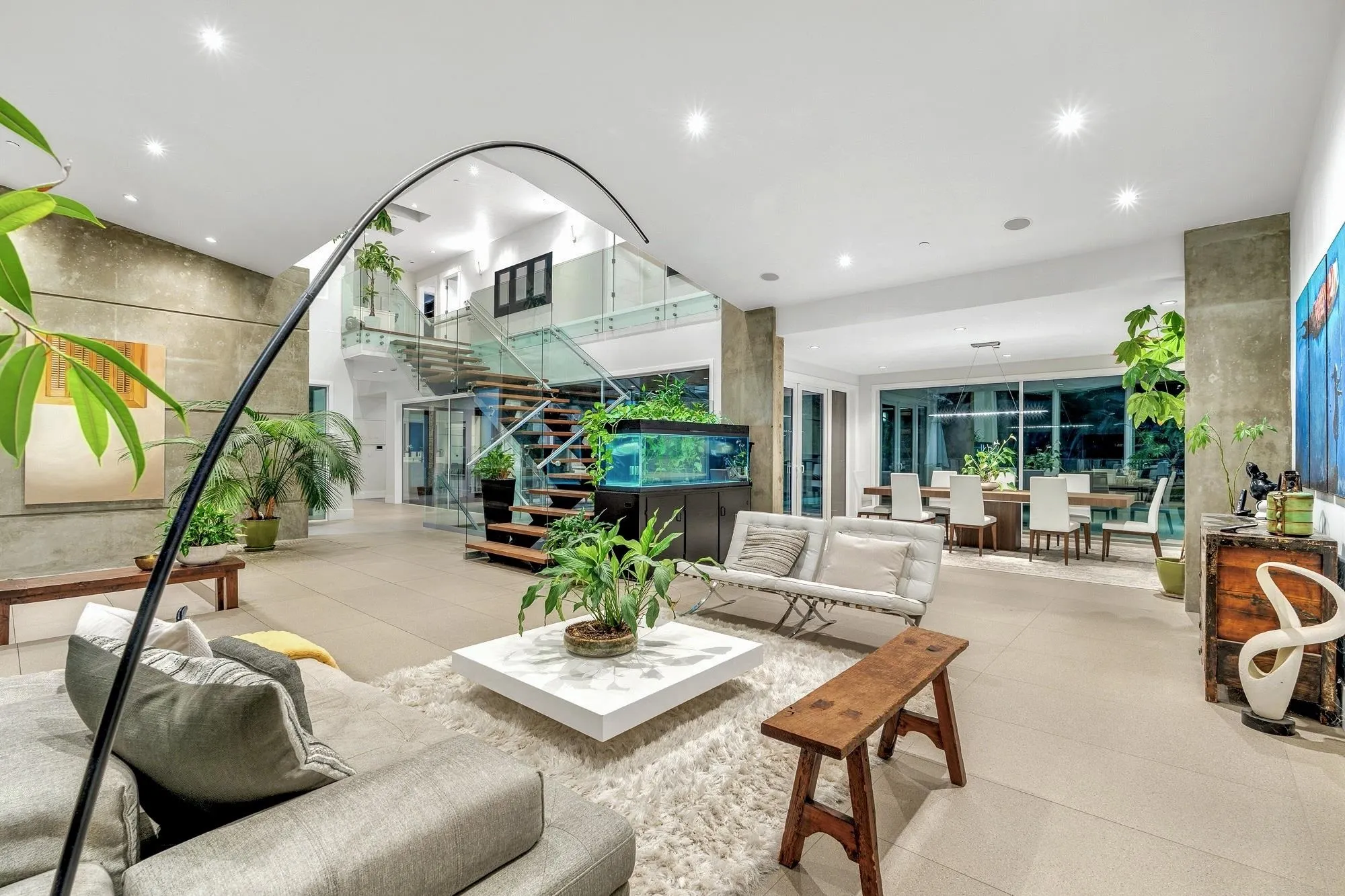 388 Hidhurst Place