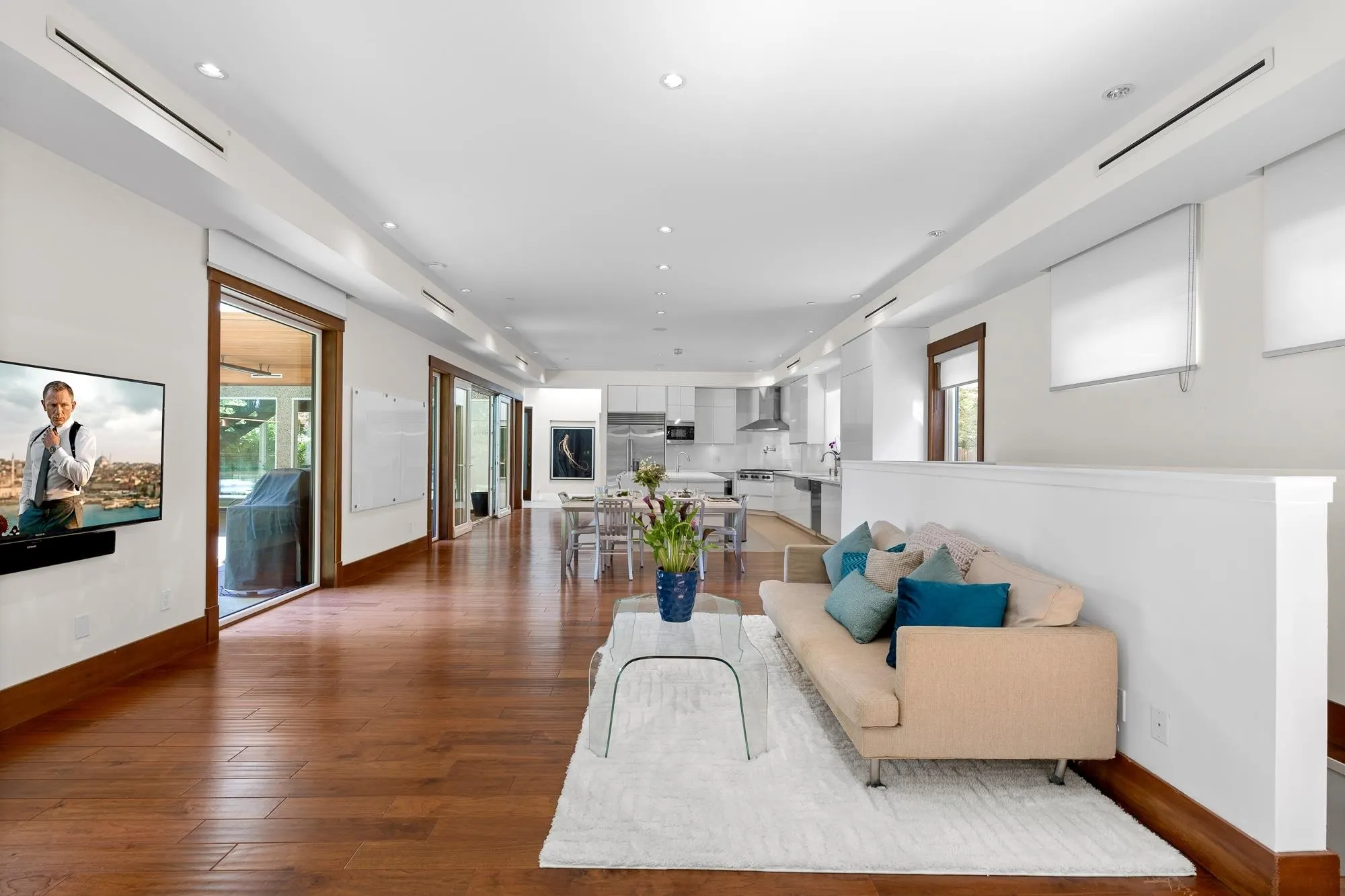 388 Hidhurst Place