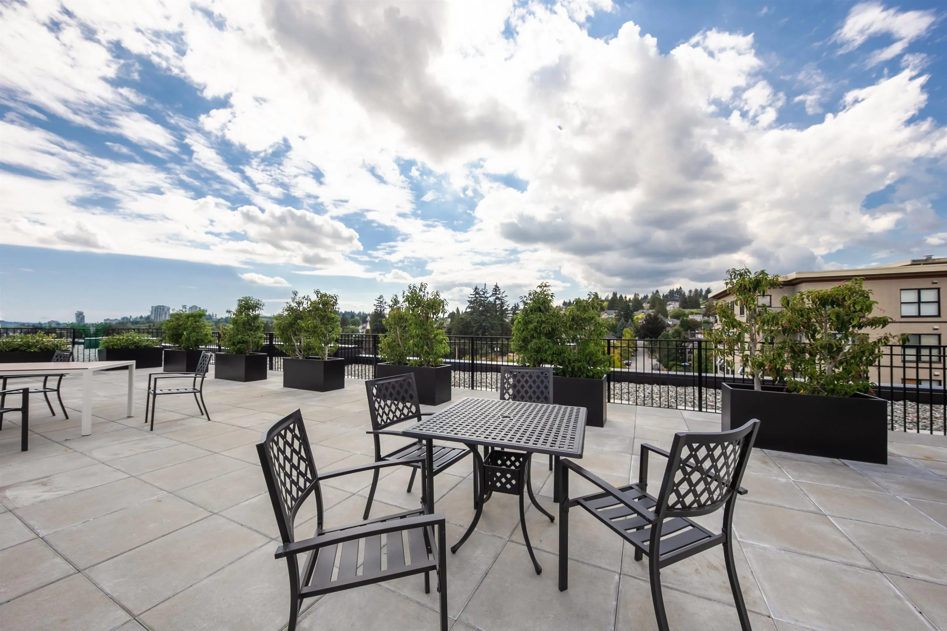 408 East Columbia #415