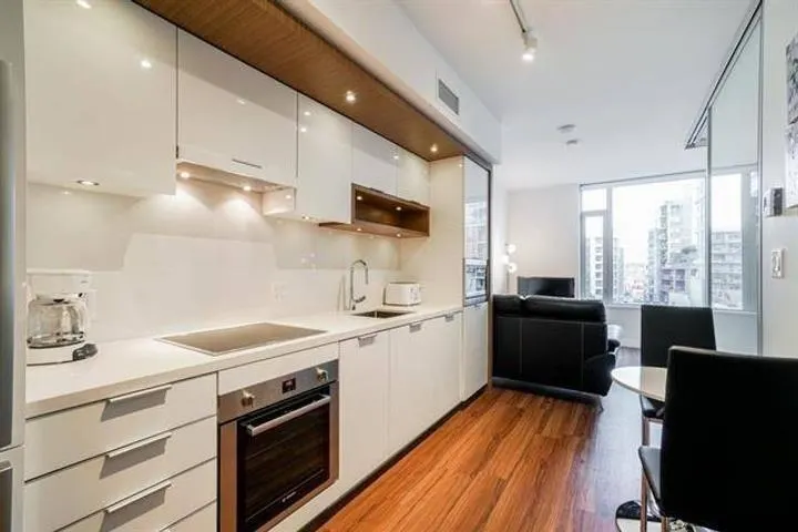 1661 Quebec Street #5xx