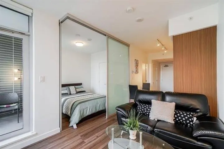 1661 Quebec Street #5xx