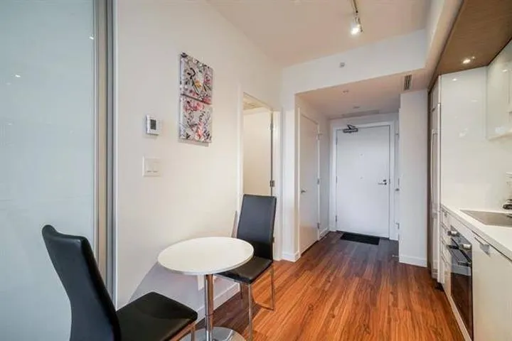 1661 Quebec Street #5xx