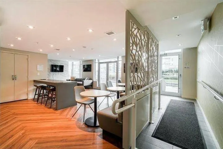 1661 Quebec Street #5xx