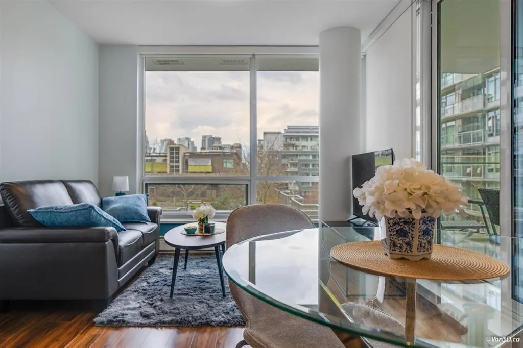 159 W 2nd Avenue #5xx