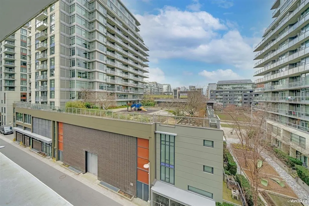 159 W 2nd Avenue #5xx