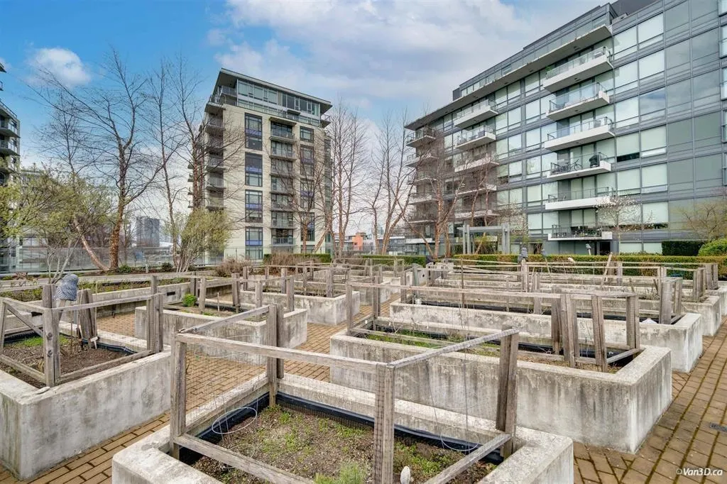 159 W 2nd Avenue #5xx